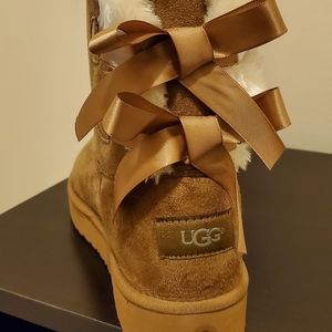 UGG boots for women. Sizes 6-10
